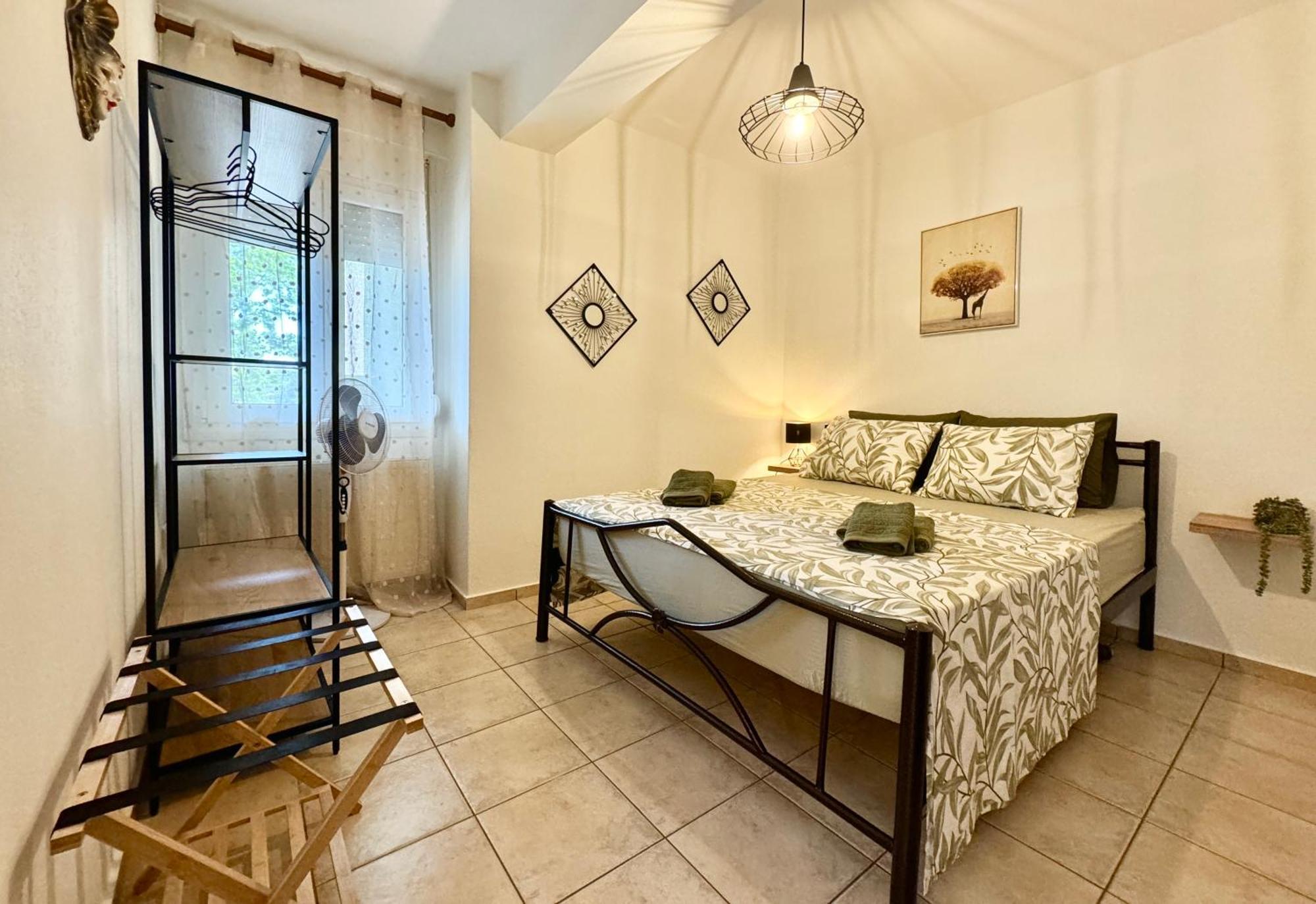 Agis Apartment Kavála ภายนอก รูปภาพ