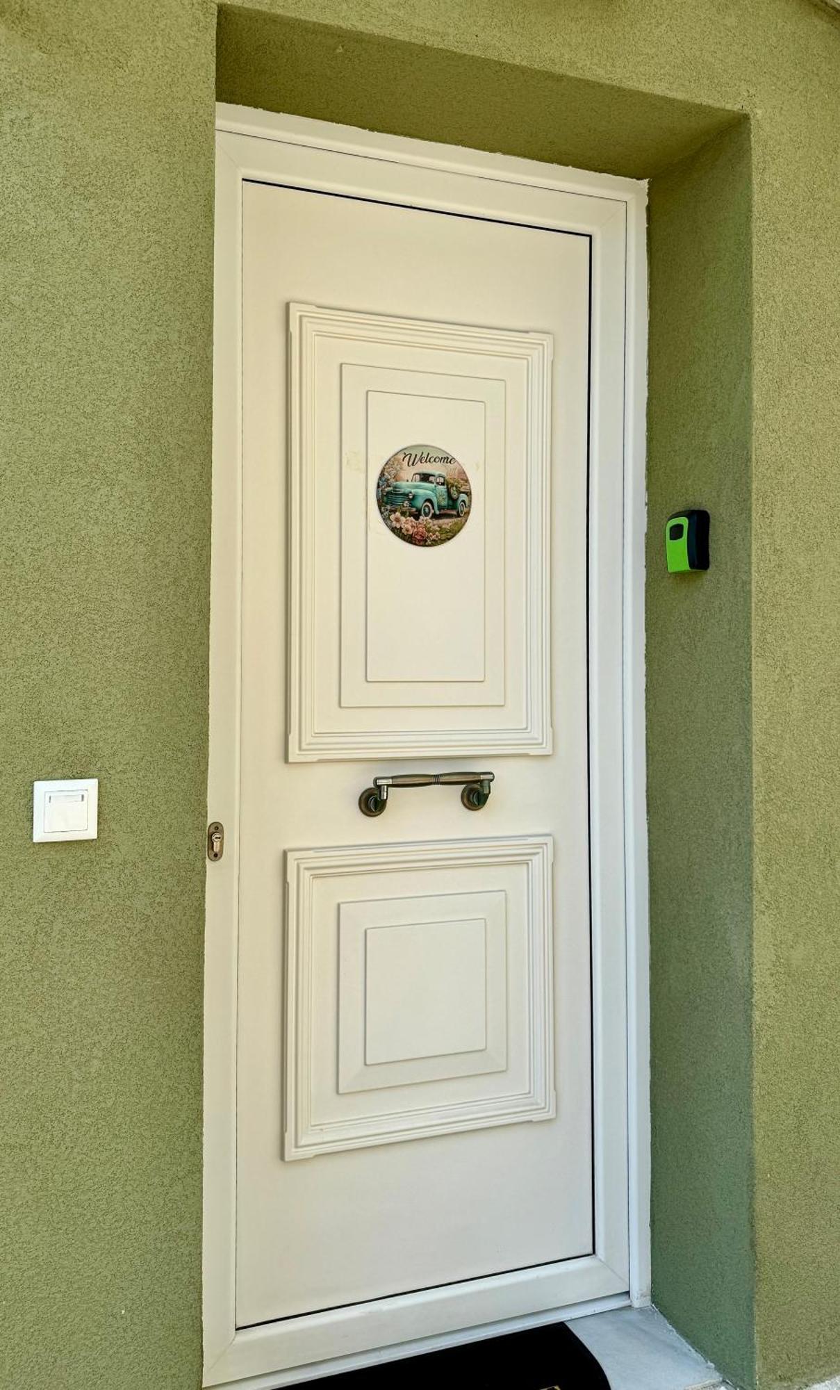 Agis Apartment Kavála ภายนอก รูปภาพ