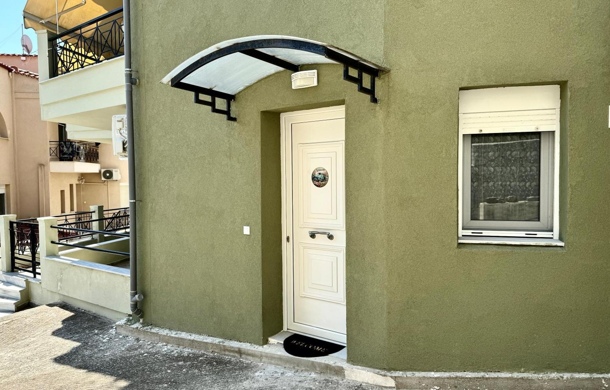 Agis Apartment Kavála ภายนอก รูปภาพ
