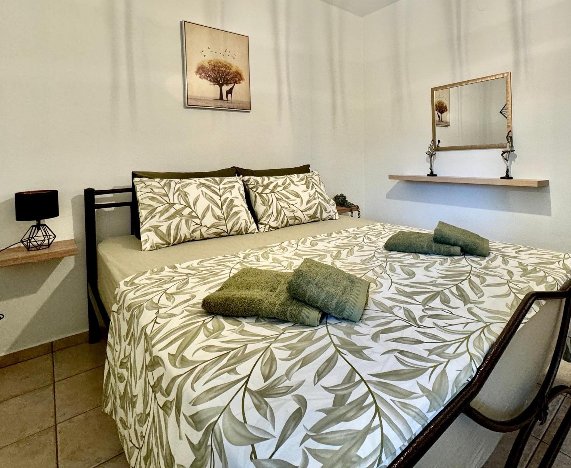 Agis Apartment Kavála ภายนอก รูปภาพ